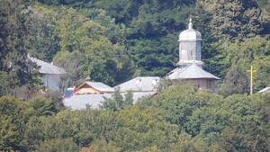 Cazul Iuliei Ionescu se repeta! Inca un copil a fugit la manastire, in judetul Vrancea!
