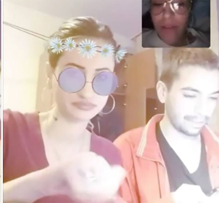 David Puşcaş, fiul adoptiv al Luminiţei Anghel, şi-a făcut iubită! Aflat cu Ada în cameră, tânărul s-a dezbrăcat în faţa webcam-ului şi…