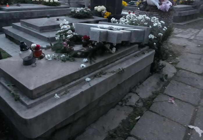 Hoții de cruci din Prahova au fost prinși
