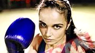 Actrita Florina Petcu, vicecampioana mondialala box thailandez