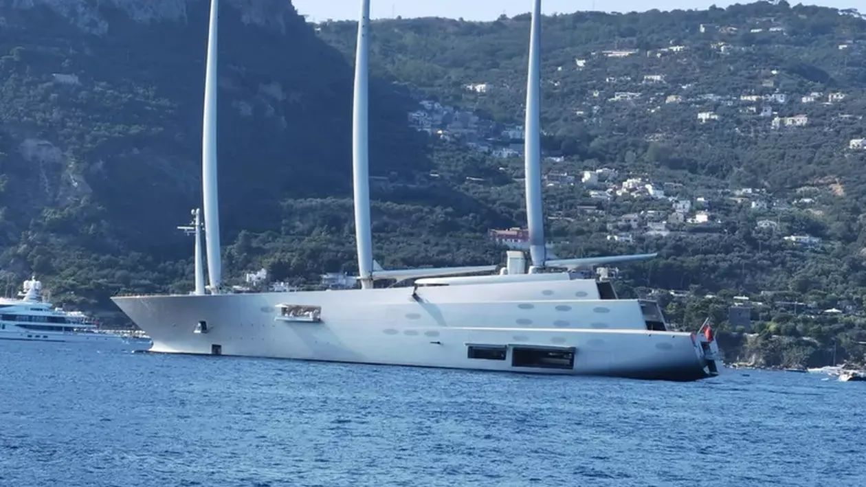 Megayacht-ul de 578 de milioane de dolari deținut de oligarhul rus Andrey Melnichenko a fost confiscat de Italia