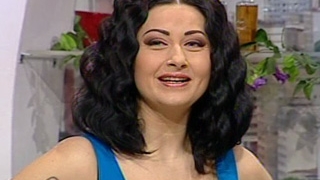 VIDEO Gabriela Cristea a revenit la vechiul look, pe care l-a adoptat in "Saptamana altfel"! Iti place?