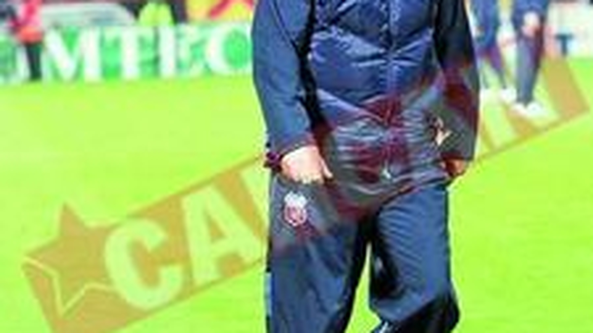 Lacatus, umilit din nou in public de Argaseala
