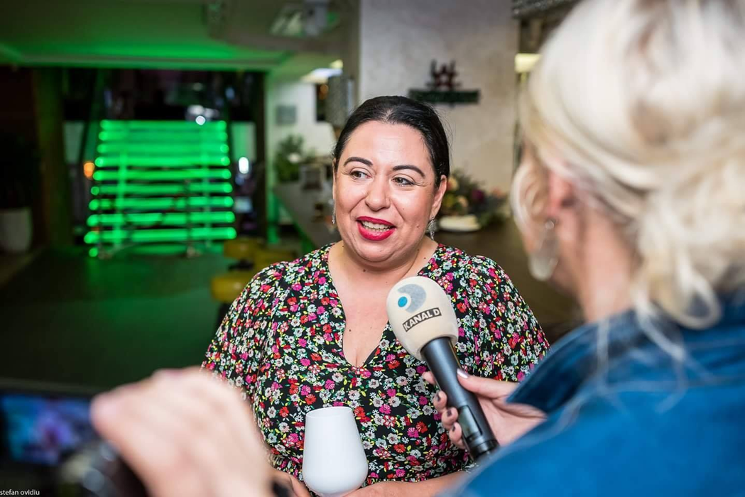 Oana Roman și-a schimbat look-ul! A avut curajul să își facă asta