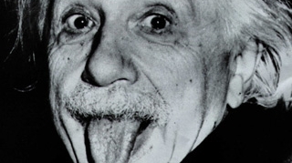 Povestea unei fotografii incredibile: ce-a fost in capul lui Einstein cand a scos limba la un fotograf?