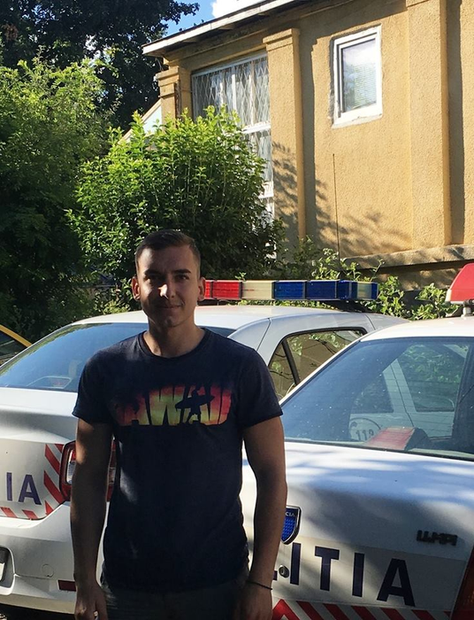 Gestul făcut de un polițist din Suceava atunci când a văzut un hoț alergând cu geanta unui bătrân: „Merită cunoscut de întreaga țară!”