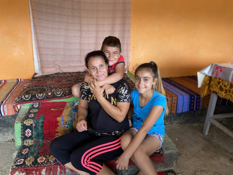 La doar 8 ani, după ce s-a zbătut între viață și moarte, Leonard a început școala pe patul de spital, a devenit unul dintre cei mai buni copii din clasă și își consolidează cunoștințele pe Naradix
