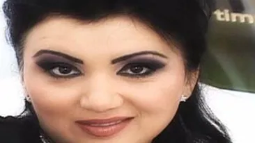 Adriana Bahmuteanu vrea ceva tare in pat! Am bufeuri ca nu are cine sa ma incalzeasca