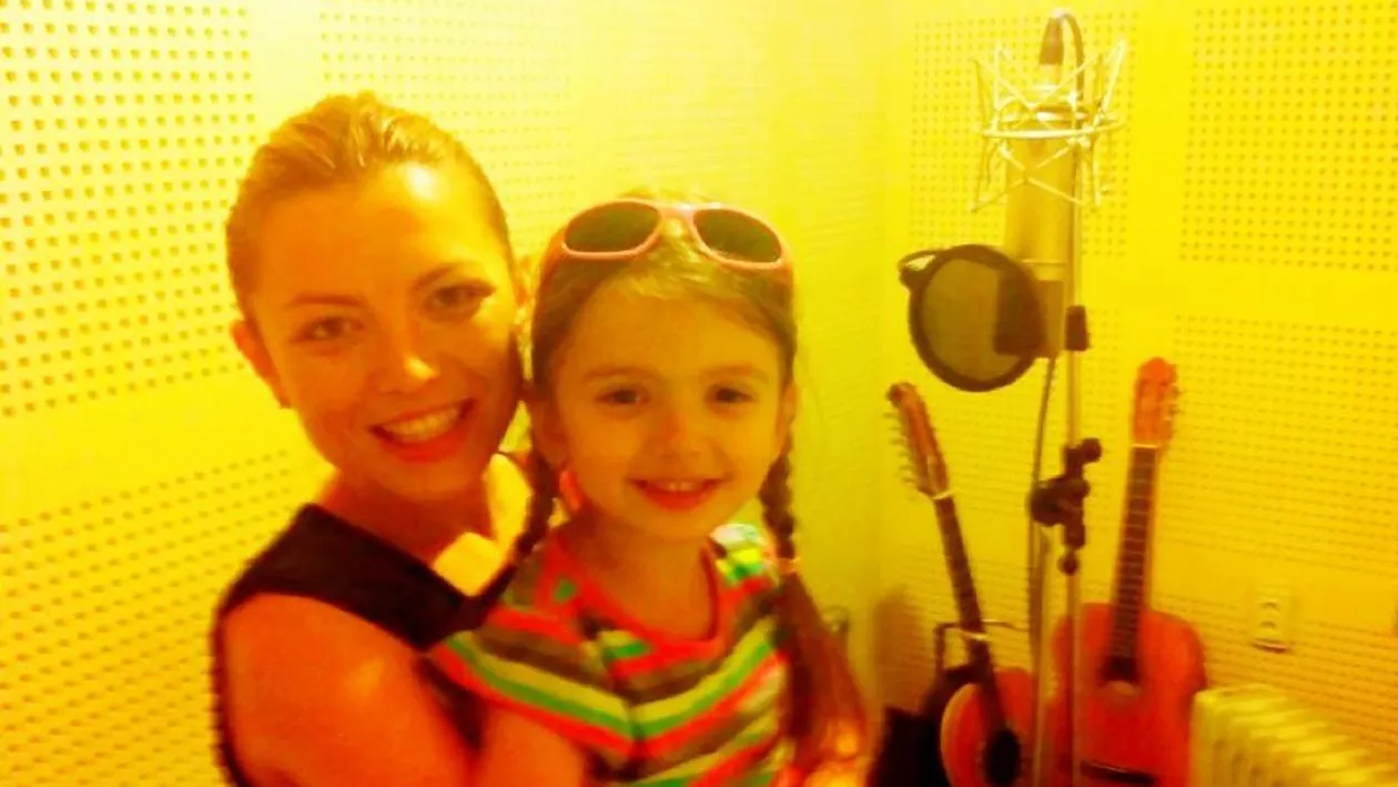 Elena Gheorghe a lansat-o in muzica pe fiica lui Laurentiu Duta! Duet cu o pustioaca de cinci ani!