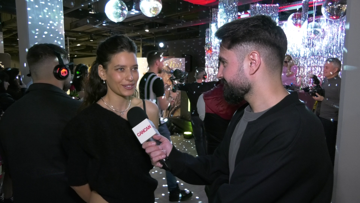 Cea mai sexy mămică din showbiz rupe tăcerea: depresia postnatală, botezul restrâns și nunta pe care o așteaptă cu sufletul la gură. Pune presiune pe iubit: ”Nu mai putem să dăm retur!”