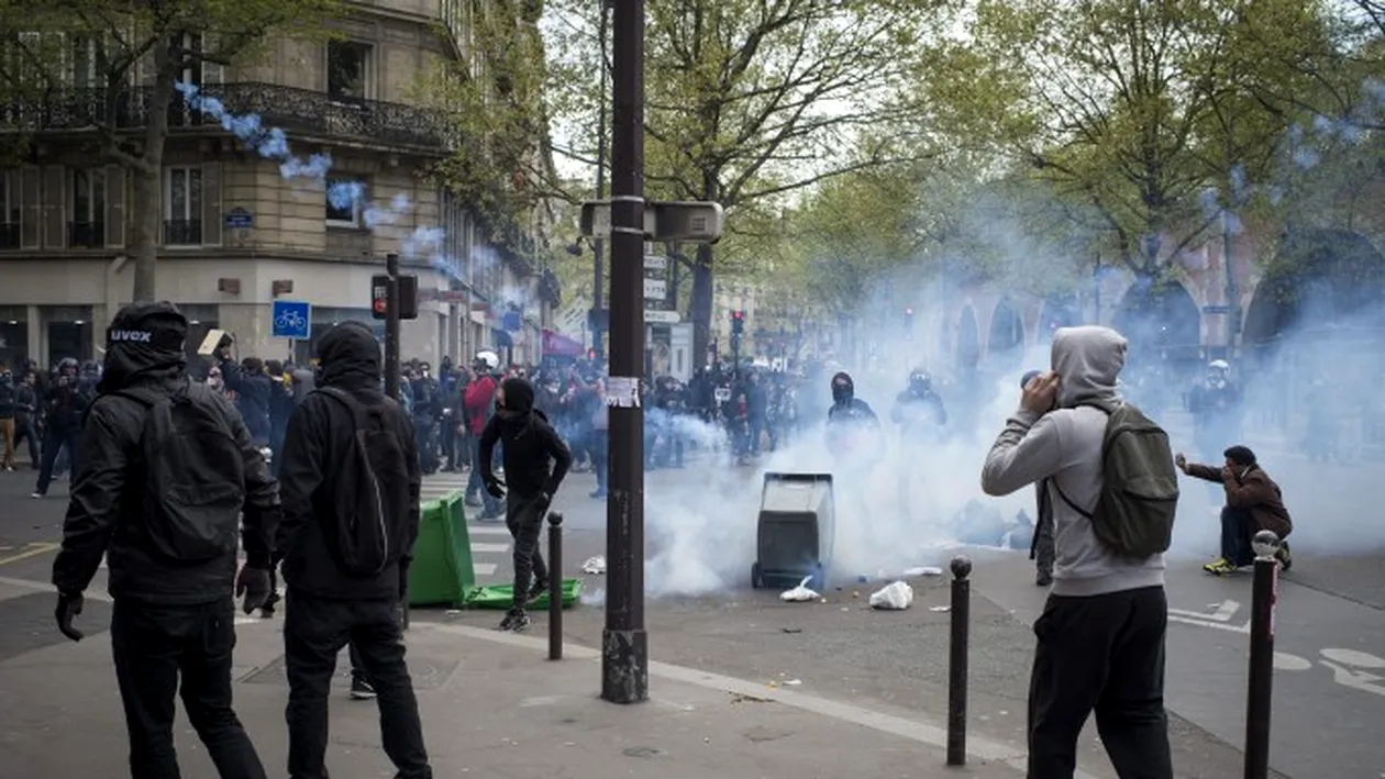 MAE a emis atenționare de călătorie în Franța: Se așteaptă violențe, proteste și blocaje