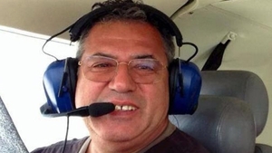 IMAGINI CU IMPACT EMOTIONAL : +18! Primele fotografii cu Adrian Iovan prins intre fiarele aeronavei