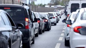 Veşti îngrozitoare pentru şoferii din Bucureşti! Tarifele RCA, mai mari cu 40%. Care este explicaţia