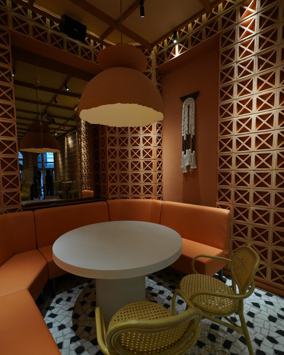 Sânziana Negru și-a deschis restaurant/ Sursa foto: Instagram