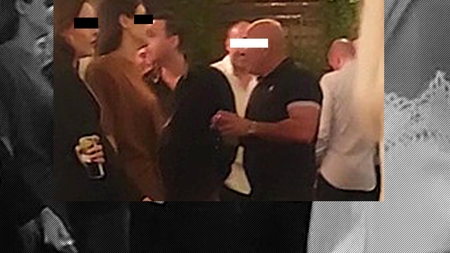 Milionarul topless din balconul Popeascăi mimează distracția cu unele, blat, la Biutiful. Cântăreațo celebră, pe bune? Dă-i viteză!