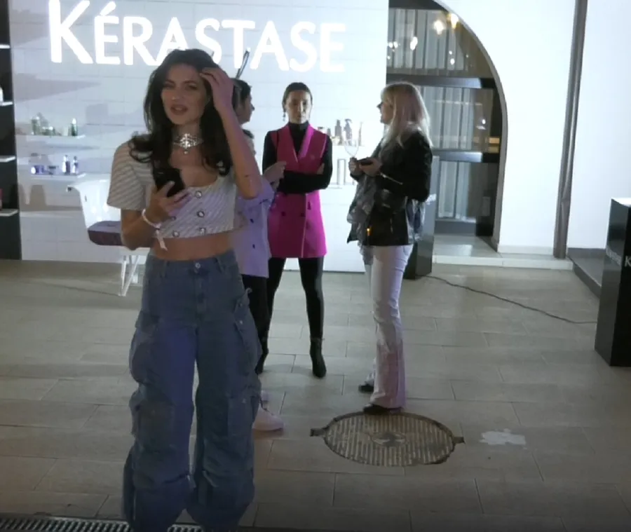 Cristina ICH a impresionat cu ținuta ei de la gala Elle