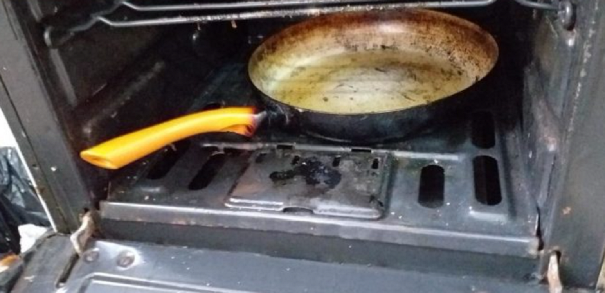 Bătrâni hrăniți cu alimente expirate și carne cu mucegai la un cămin din Bistrița Năsăud. ANPC a luat măsuri dure