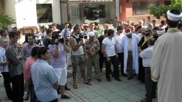 Premierul bulgar, blestemat sa-si rupa piciorul de un cleric musulman