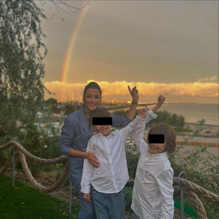 Claudia Pătrășcanu, alături de copiii ei și ai lui Gabi Bădălău/ Sursa foto: Instagram