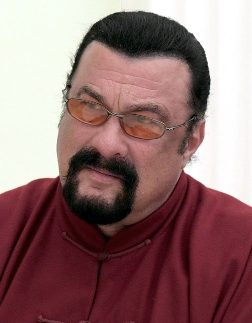 Celebrul Steven Segal e acuzat de mai multe actriţe că le-ar fi abuzat: „Îşi descheia pantalonii de piele…”