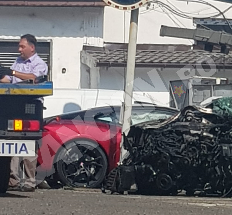 EXCLUSIV. Noi imagini cu Aston Martin-ul accidentat condus de Mario Iorgulescu. Cum arată bolidul pe timp de zi! Ce a mai rămas din el
