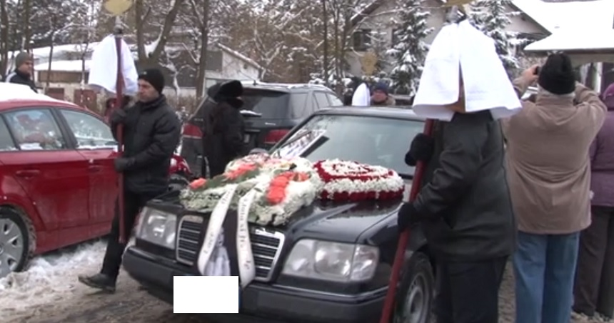 Mama lui Gabi Rîpan și-a condus fiica pe ultimul drum! O striga cu ultimele puteri: „Păpușa lui mama”
