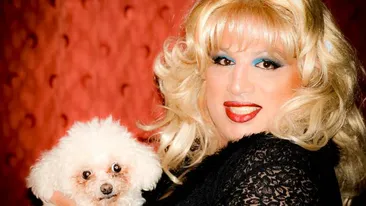 Destinul fabulos al transexualului Paul: putea sa ajunga MasterChef la noi, dar si-a marit marit sanii si e vedeta la Amsterdam!