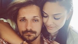 Iubitul lui Carmen Minune şi-a făcut bagajul şi a plecat, la o săptămână după ce au fost filmaţi împreună