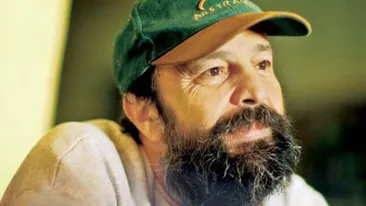 Ce a apărut la mormântul lui GYURI PASCU înainte de sărbătorile de iarnă