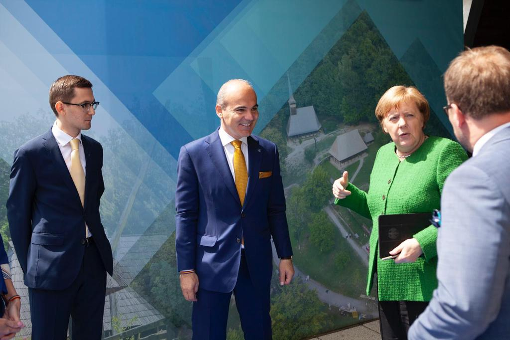 Rareș Bogdan, întrevedere cu Angela Merkel la Sibiu: „Locul nostru este în prima linie”