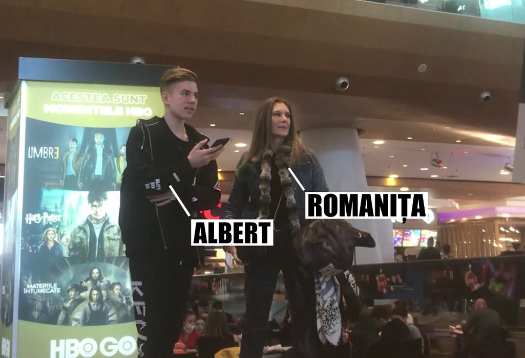 Albert își verifică telefonul