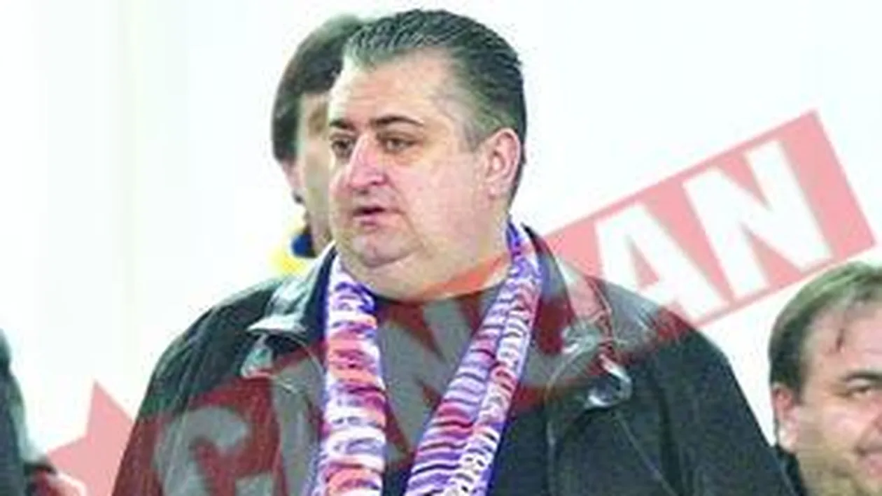 Marian Iancu il trage de maneca pe Dorin Goga