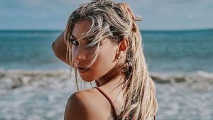 Ea este tânăra căreia i s-a șters contul de Tinder pentru că era prea atrăgătoare