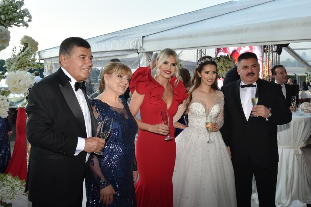 O familie fericită, la un mega-eveniment la Snagov