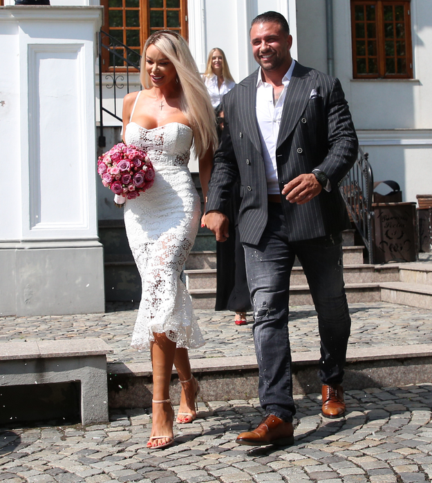 Bianca Drăgușanu și Alex Bodi, la cununia lor (2021) (Foto: CANCAN.RO)