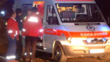 Si-au pierdut viata dupa ce au intrat cu masina intr-un copac