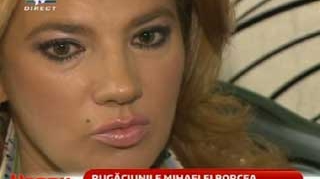 Mihaela Borcea: "Beau in fiecare zi aghiasma si ma rog pentru Cristi!"