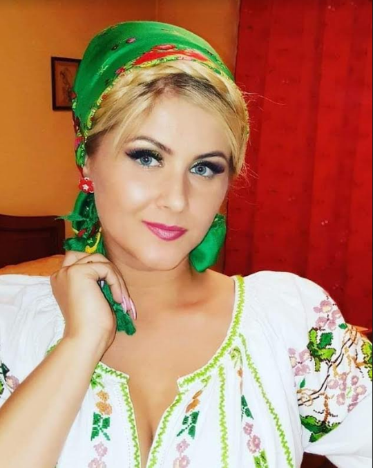 Miracolul din viața unei cântărețe din Ardeal! A născut după ce a aflat că are cancer, apoi… ”E semn de la Dumnezeu!”