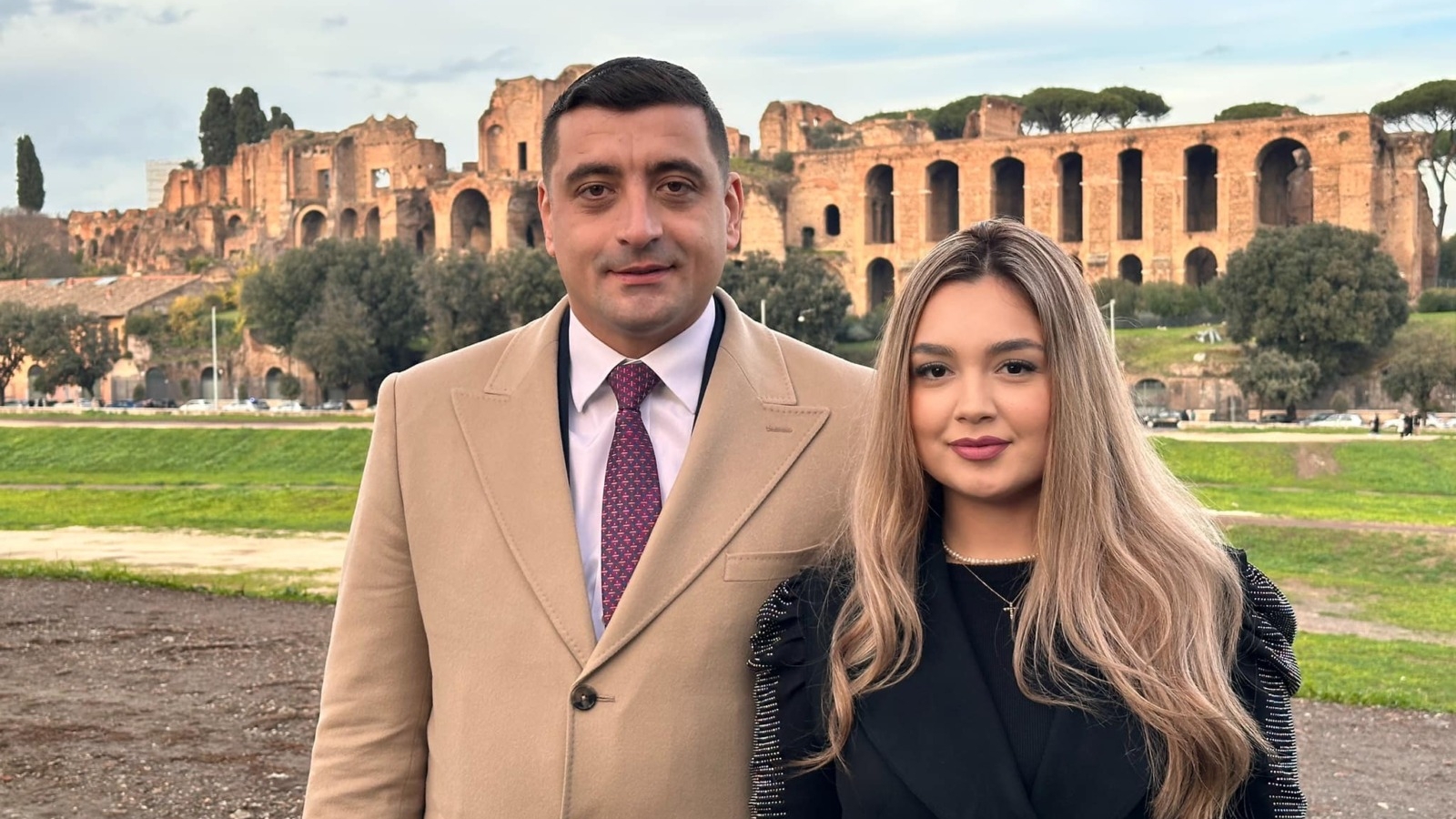 Soția lui George Simion, însărcinată pentru a doua oară! Liderul AUR a făcut anunțul, în direct, la Marius Tucă Show