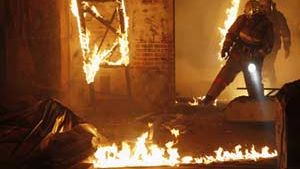 VIDEO Un erou, in pragul mortii! Grav ranit, a cautat cu disperare ajutor pentru colegii sai!