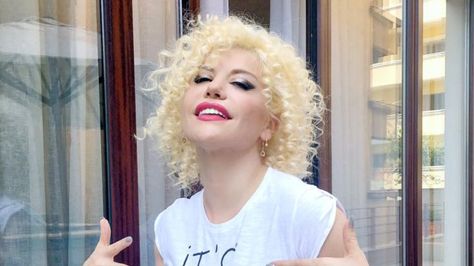 Fiica LOREDANEI GROZA a împlinit 18 ani! Vezi cum arată ELENA şi ce mesaj emoţionant i-a transmis mama ei