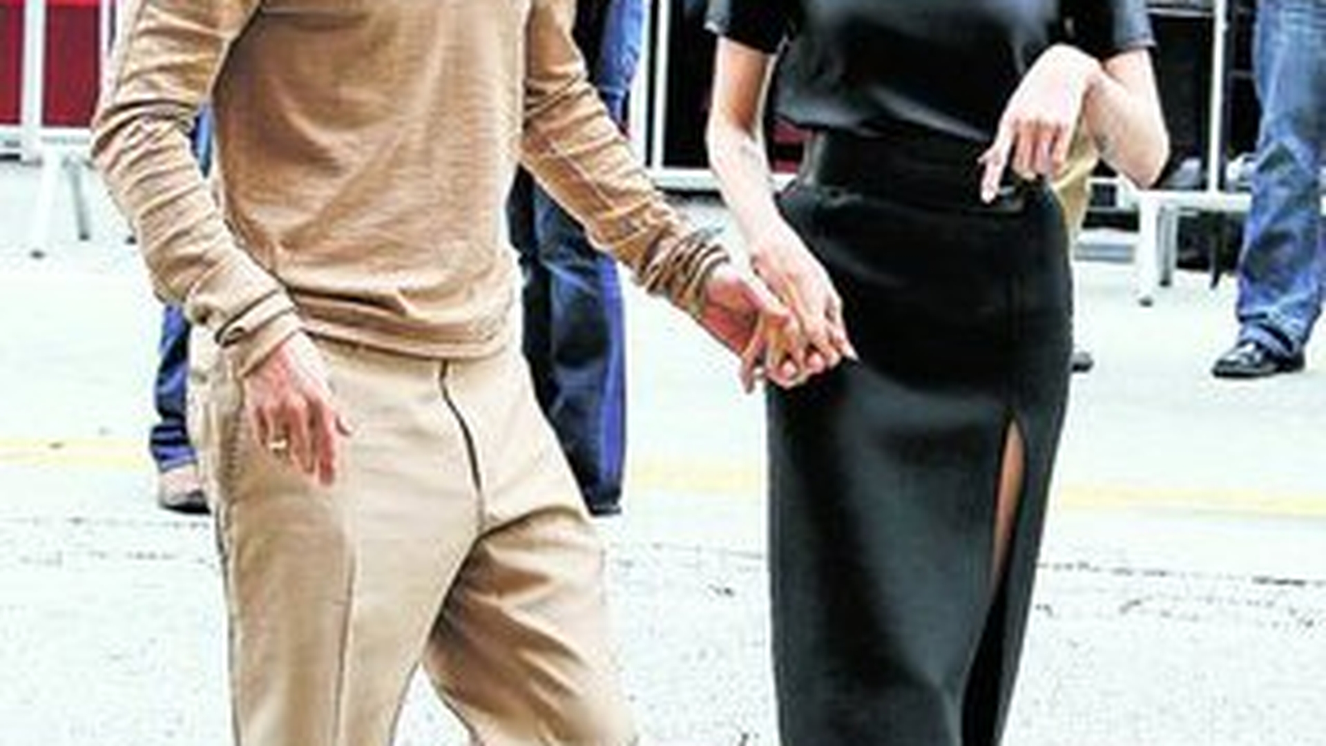 Angelina Jolie lauda potenta lui Brad Pitt! "E un amant de 10 plus"