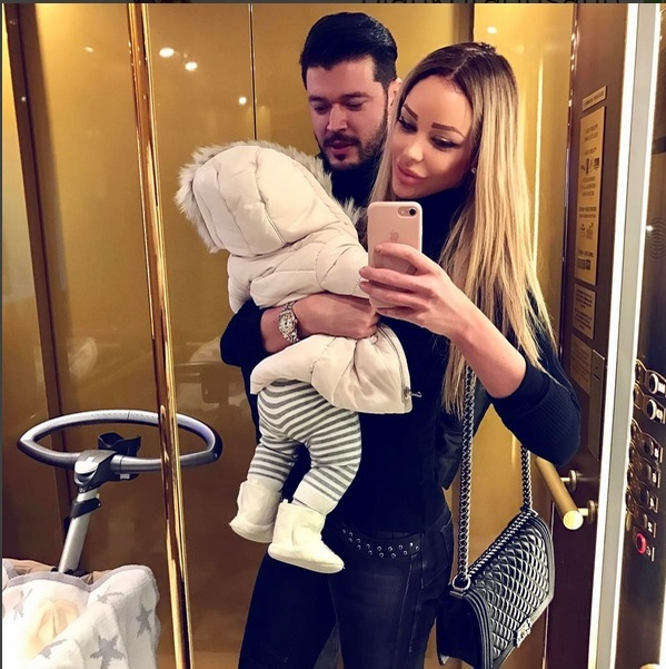 La fix patru luni de când a născut, BIANCA DRĂGUŞANU a îmbrăcat din nou rochia de mireasă, apoi…