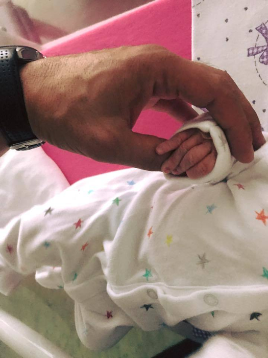 Liviu Vârciu s-a îmbolnăvit! Mesajul emoţionant pe care i l-a transmis fiicei sale nou-născute:”Tati…“