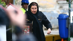Magda Catone refuză să se despartă de Şerban Ionescu chiar si dupa inmormantare! Planuieste sa doarma in cimitir!
