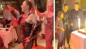 Anamaria Prodan s-a dat în spectacol pe manele într-un restaurant de lux din Dubai. A fost filmată în timp ce se săruta pasional cu soțul ei, Laurențiu Reghecampf