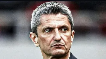 Răzvan Lucescu, gest sfâșietor după moartea tatălui său. Imaginile spun tot despre durerea lui