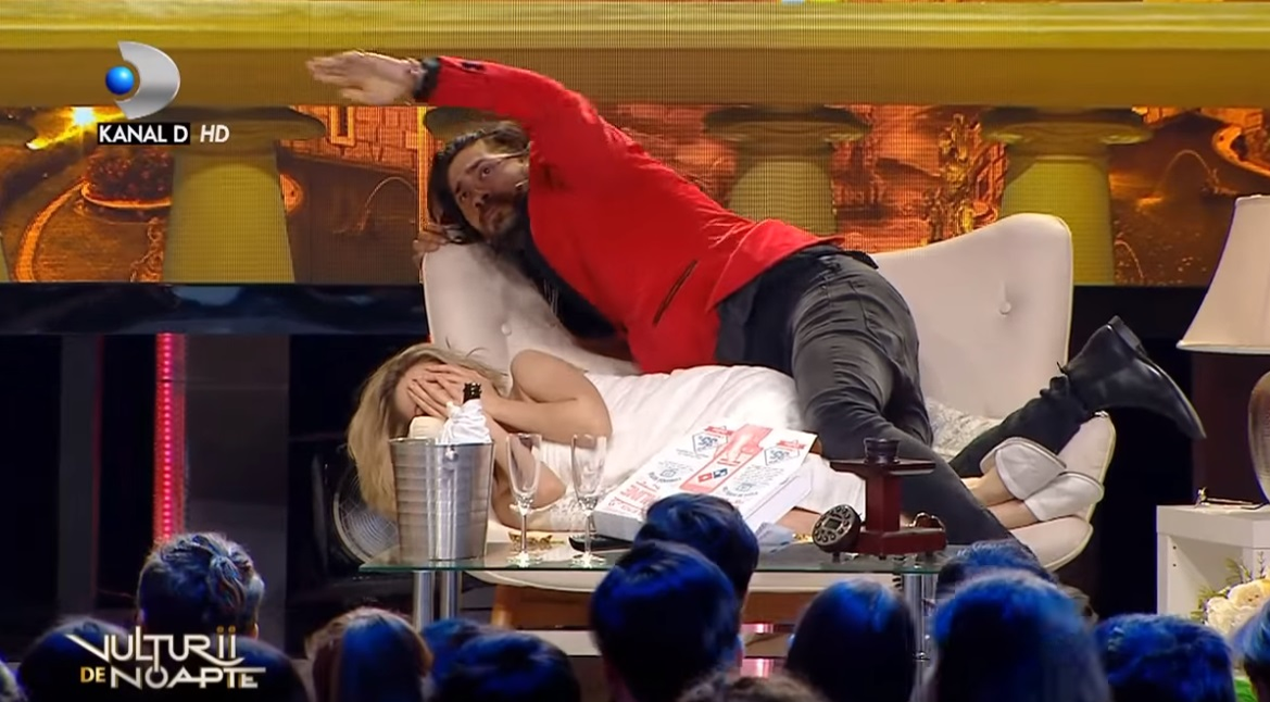 Și cu Răzvan cum rămâne!? Lidia Buble, filmată în brațele lui Connect-R