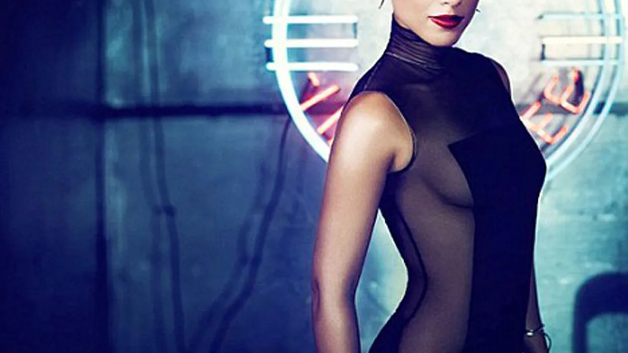 A slabit, si-a schimbat atitudinea la 180 de grade si a pozat provocator pentru coperta noului album! Descopera despre ce vedeta este vorba!