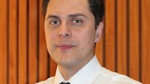 Dr. Doru Paul, oncolog român la New York: Riscurile la care sunt expuşi pacienţii cu cancer în perioada pandemiei şi cum le pot veni în ajutor oncologii români din SUA prin consultaţii online